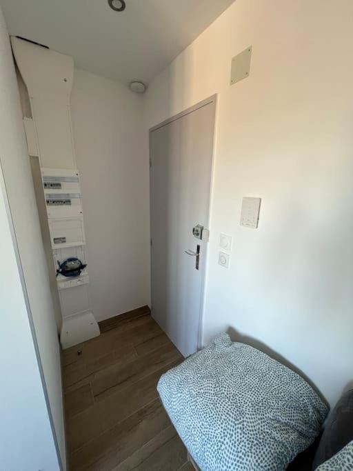 Apartmán Super Studio En Face De La Gare De Mylhúzy Exteriér fotografie